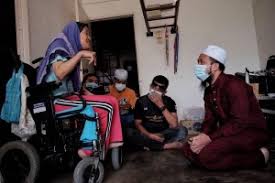 Their plight had caught the attention of muslim preacher ebit lew. Kalau Saya M4ti Nanti Ustaz Doa Untuk Saya Kisah Ustaz Ebit Lew Dengan Wanita 0ku Komedi Media