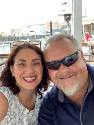 Julie Winans (@JWowWinans)