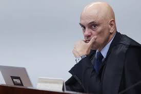 Moraes prorroga investigação da PF sobre bloqueios em rodovias