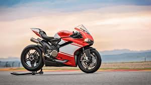 Devreugkx on the topics of pokemon go research,team rocket,team rocket on june 21, 2021. Ducati Unveils Its New 80 000 Superleggera Motorcycle In 2021 Superleggera Ducati 1299 Panigale Panigale Superleggera