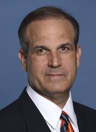 Kirk Sampson's Instagram, Twitter & Facebook