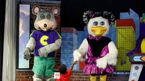 Cheese restaurant chain (formerly pizza time theatre), and frontman of munch's make believe band. Chuck E Cheese S Breaking Up The Animatronic Band Chicago Tribune
