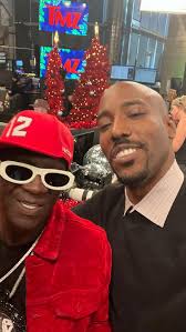 I dunno @richforever @realninobreeze … I think 200 dudes get smacked by  that 🦍 💥 😂