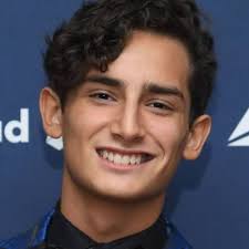 Entdecken sie veröffentlichungen von emilio osorio auf discogs. Biografia De Emilio Osorio Edad Novias Estatura Pack Salario Parejas Laletrade Biografias Musica Y Letras