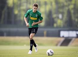 Whether you want to experience the city like a tourist or follow the locals, check out this great resource for your trip. Report Florian Neuhaus Gladbach Deal Includes A Release Clause
