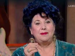 L'attrice e conduttrice napoletana sarà ospite della prima puntata del nuovo ciclo del programma di canale nel corso della sua carriera ha recitato in diverse pellicole di successo e presentato numerosi programmi degli anni '80 e '90. Oq8l59ze Awucm