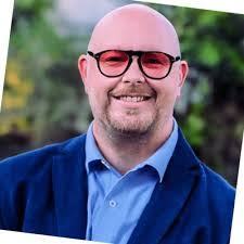 Donald Siller's Instagram, Twitter & Facebook