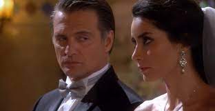 Την πέμπτη 26/11/20 στη σειρά η βασίλισσα της καρδιάς θα δούμε πως η ρέινα φροντίζει το τραύμα του χαβιέρ, το οποίο έχει μολυνθεί, με αποτέλεσμα ο άνδρας να. H Basilissa Ths Kardias Se Poio Kanali Kai Ti Wra 8a Proballetai