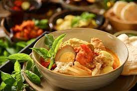 Anda hanya membutuhkan beberapa bahan dan bumbu ayam goreng serta sambal. Resep Sambal Goreng Labu Siam Sajian Sederhana Khas Lebaran Kumparan Com