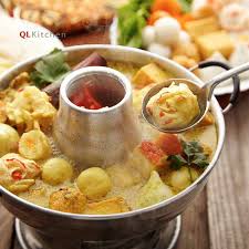 Masih dalam serial petualangan lidah pulang kampung, kali ini salah satu masakan khas mama yang aku coba tuangkan dalam tulisan resep di bawah ini. Recipe Soup Recipe Sup Ayam Berempah Recipe Asian Recipes Recipes Asian Kitchen