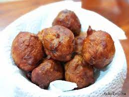 Cekodok pisang merupakan jenis camilan khas malaysia yang biasanya dijual di kaki lima tips yang dibutuhkan untuk membuat cekodok pisang hanyalah pisang yang terlalu matang dan tepung. Resepi Cekodok Pisang Bulat Gebu