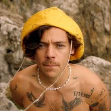 Tyler mitchell has the honor of photographing styles for the momentous occasion. Harry Styles Fashion News Photos And Videos Vogue