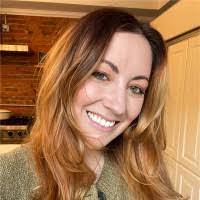 Beth Erdman's Instagram, Twitter & Facebook