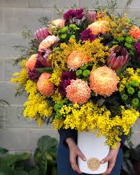 Pin By Dana On Flower Bouquets Idea Beautiful Rose Flowers Indoor Plant Gifts Flower Market