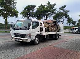 Kereta first class memiliki kursi penumpang yang dapat direbahkan untuk menjadi tempat tidur. Syarikat Pengangkutan Mohd Zaini Perkhidmatan Tow Truck And Carrier Jb Posts Facebook