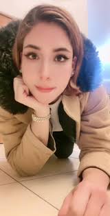 Lulu Rios's Instagram, Twitter & Facebook