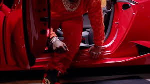 Welcome to the official website of karol g. The Red Pants Of Anual Aa In The Clip You No Clusters With Karol G X Arcangel X Dj Luian X Mambo Kingz Spotern