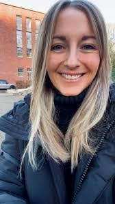 Laura Bader's Instagram, Twitter & Facebook