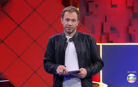 Leifert began his career as a reporter for the traditional desafio ao galo, a program dedicated to amateur soccer. Tiago Leifert Critica Twitter E E Cancelado Por Internautas Antes Do Bbb21