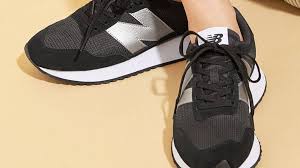 While tommy's orange bowl result offered the first glimpse of his potential, it was in 2013 that he really began to draw the eyes of american. Nike Air Max Navy Degin Women Pants Suits 237 Black Silver Where To Buy Undefined Ietp