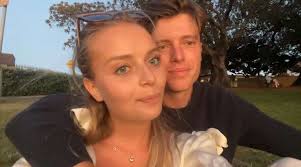 Hello! Getting quotes for renovation works and wondered if anyone has any  experience with companies Renovation Man and/or RJ Renovation? (Both cover  IDF area) thanks