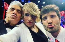 Visualizza il profilo di vincenzo de lucia su linkedin, la più grande comunità professionale al mondo. Vincenzo De Lucia Imitatore Delle Vip Assomigliare A Una Donna E Una Sfida