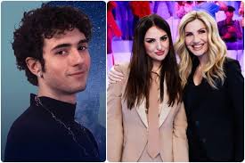 I cinque finalisti della ventesima edizione di amici sono aka7even, sangiovanni, deddy, giulia stabile e alessandro cavallo. 8nhpdbl2ln24jm