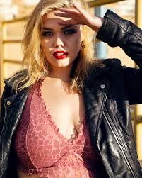 Ariana Saunders (@arianasaundersphoto) • Instagram photos and videos