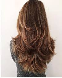 Von unterschiedlichsten hairstyles über haarpflege bis hin zur richtigen bürste. Frisuren Langes Haar Trend Frisuren Fur Frauen 2018 Gestufter Haarschnitt Stufenschnitt Lange Haare Haare Schneiden