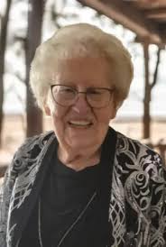 Lillian Schafer's Instagram, Twitter & Facebook