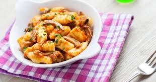 Gratin De Gnocchis Et Champignons Au Paprika Recette Gratin De Gnocchi Gnocchis Recette De Plat
