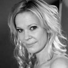 Lizzie Deane Discography: Vinyl, CDs, & More