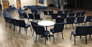 Used Pews For Sale By A Church Free Listings Summit Seating For Churches Pulpits Pews Clergy Chairs