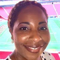 Paula Brault's Instagram, Twitter & Facebook