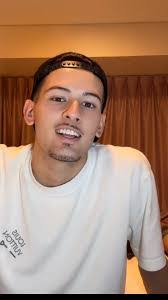 Jen Jenson's Instagram, Twitter & Facebook