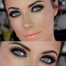 El maquillaje de ojos repleto de 'glitter' de kylie jenner. Como Maquillar Ojos Verdes Ideas Y Consejos Tendenzias Com