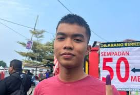 PRK Pelangai: Redah hujan, bonceng motosikal balik mengundi