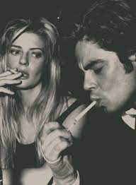 Benjamin biolay news, gossip, photos of benjamin biolay, biography, benjamin biolay girlfriend list 2016. Chiara Mastroianni Benicio Del Toro Benecio Del Toro Actrice Belle Photo