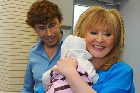 Артистический дебют галкина состоялся в апреле 1994 года: Maksim Galkin I Eshe 7 Otcov Rossijskogo Shou Biznesa S Samoj Neodnoznachnoj Seksualnoj Orientaciej Osobnost Uzitocne Tipy A Zaujimave Informacie O AkejkoÄ¾vek Teme