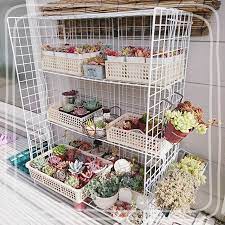 100均ワイヤーネットを使った収納術まとめ お洒落で便利なアイデアがたくさん folk インテリア 収納 収納 アイデア 100均 ワイヤーネット