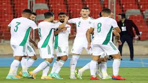 منتخب المغرب لكرة القدم ويلقب أيضًا بأسود الأطلس نسبة إلى الأسود التي كانت تعيش في جبال الأطلس حتى القرن 20، هو منتخب كرة قدم مغربي، وتسيره الجامعة الملكية المغربية لكرة القدم، ويخوض معسكراته بالمركز الوطني لكرة القدم. Ù…Ù†ØªØ®Ø¨ Ø§Ù„Ø¬Ø²Ø§Ø¦Ø± Ù„Ù„Ù…Ø­Ù„ÙŠÙŠÙ† ÙŠÙ‚Ø³Ùˆ Ø¹Ù„Ù‰ Ù„ÙŠØ¨ÙŠØ±ÙŠØ§ Ø¨Ù€ Ø®Ù…Ø§Ø³ÙŠØ© Ø¹Ù„Ù‰ Ù…Ù„Ø¹Ø¨ ÙˆÙ‡Ø±Ø§Ù† Ø§Ù„Ø¬Ø¯ÙŠØ¯ Ø§Ù„Ø±ÙŠØ§Ø¶ÙŠ Ù…Ù„Ø§Ø¹Ø¨ Ø¹Ø±Ø¨ÙŠØ© Ø§Ù„Ø¨ÙŠØ§Ù†