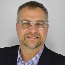 Myles Mccallum's Instagram, Twitter & Facebook