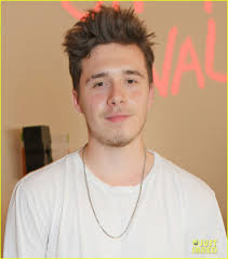 Brooklyn Beckham Checks Out the New Michael Jackson Exhibit: Photo 4107949 