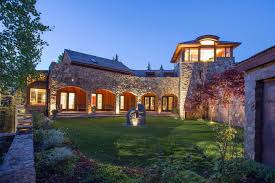 Oprah winfrey facts & wiki Top 19 Celebrity Houses Cars And Other Fortunes