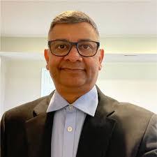 Gary Suttle's Instagram, Twitter & Facebook