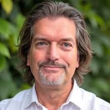 𝙳𝚊𝚟𝚎 𝙷𝚘𝚠𝚎𝚕𝚕