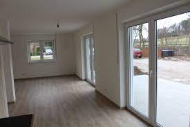 Eine wohnungseingangstür verleiht ihrer wohnung einen individuellen charakter und bietet schutz. 4 Zimmer Wohnung Zu Vermieten Ludwig Felber Strasse 2 A 83329 Waging Am See Traunstein Kreis Mapio Net