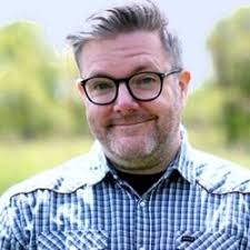 Dave Annis's Instagram, Twitter & Facebook