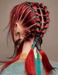 With the christmas fever catching up, one thing is a priority. 40 Christmas Themed Hairstyle Ideas Hairstyle Hair Styles Holiday Hairstyles