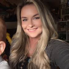 Destiny Marie Manix (@dessyboo8989)